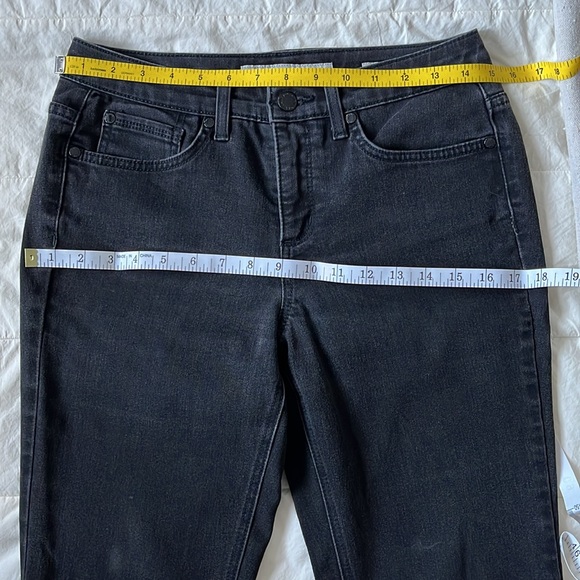 Jones New York Jeans / Park Avenue Curvy / Size 4 - Picture 11 of 14